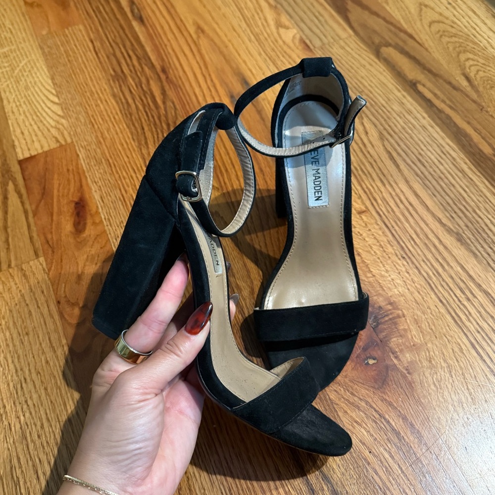 Steve Madden Carrson Sandal - black suede sz 7